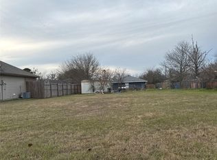 2000 Melody Cir, Kaufman, TX 75142