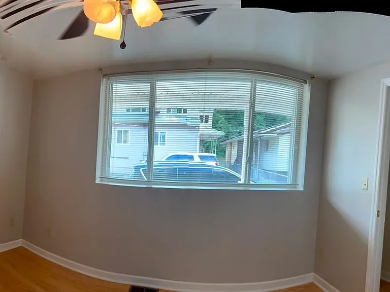 130 Robinson Aly #A — Photo 5