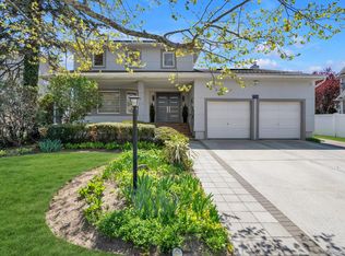 700 Sherwood St, Valley Stream, NY 11581
