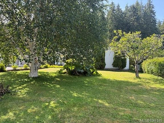 2nd image of 5890 Beaver Harbour Rd