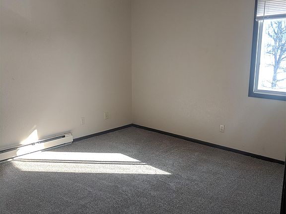 4th image of 310 Kenwood Dr APT 301