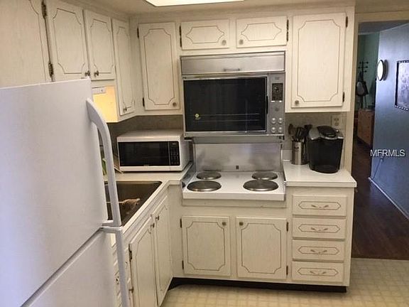 3rd image of 8101 11th St N APT 219
