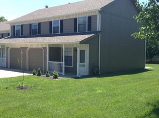 3882 SW Harbor Dr APT A, Lees Summit, MO 64082