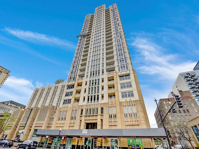 1400 S Michigan Ave #1110 — Photo 34