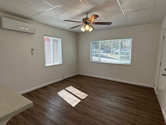 2nd image of 205 Cherry Ave APT 2
