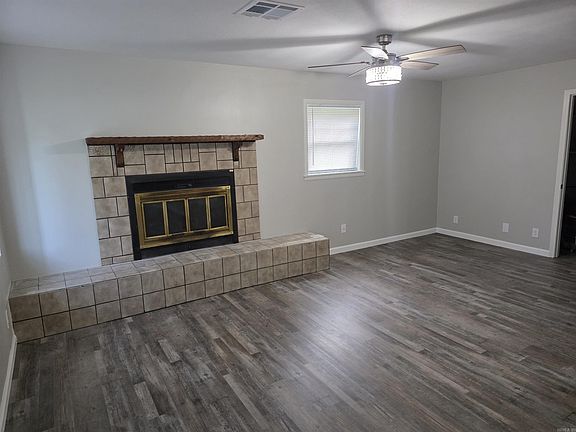 4th image of 2204 Sheraton Park Dr