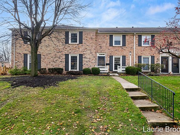 2nd image of 2421 Cranden Dr SE