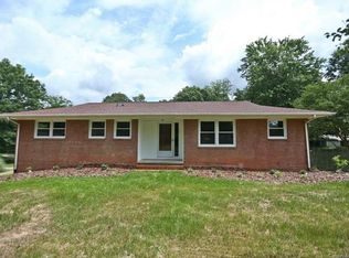 107 Tanglewood Dr, Kannapolis, NC 28081