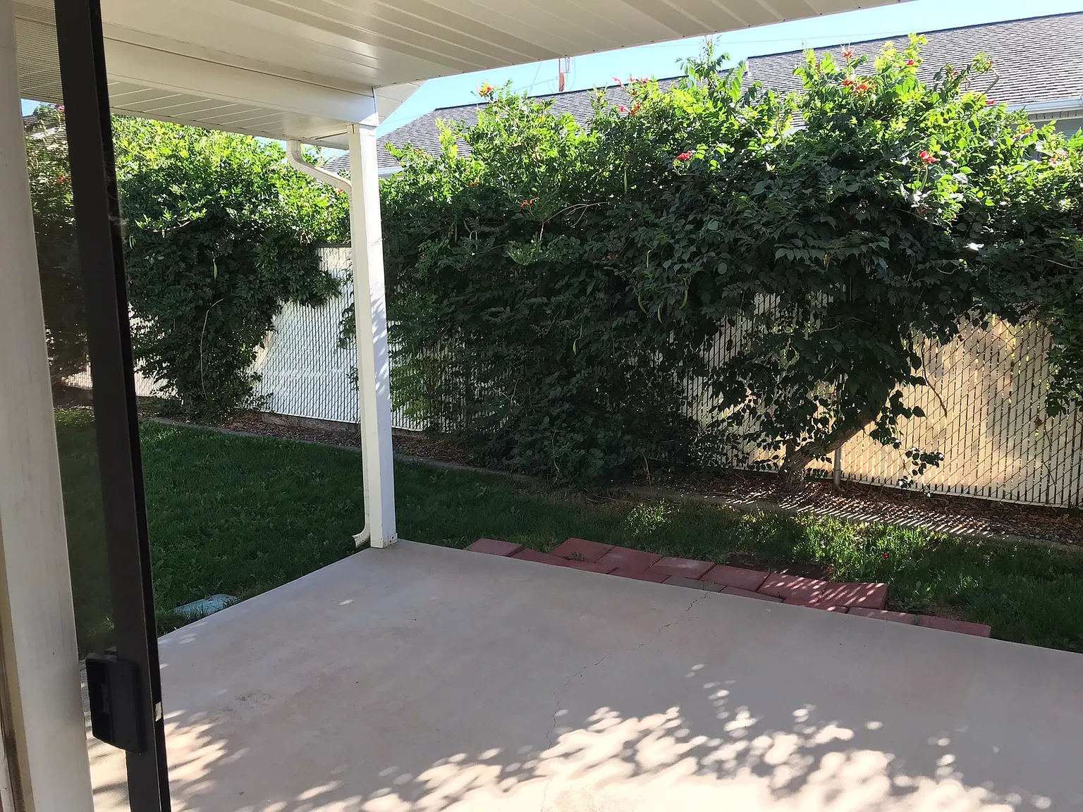 3 bed, 1433 sqft, $1,850 — Photo 2
