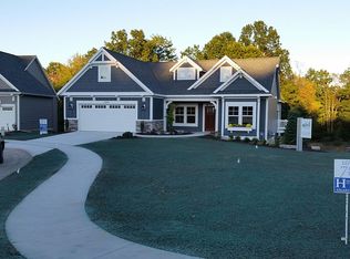 8330 Rose Ridge Dr NE, Rockford, MI 49341