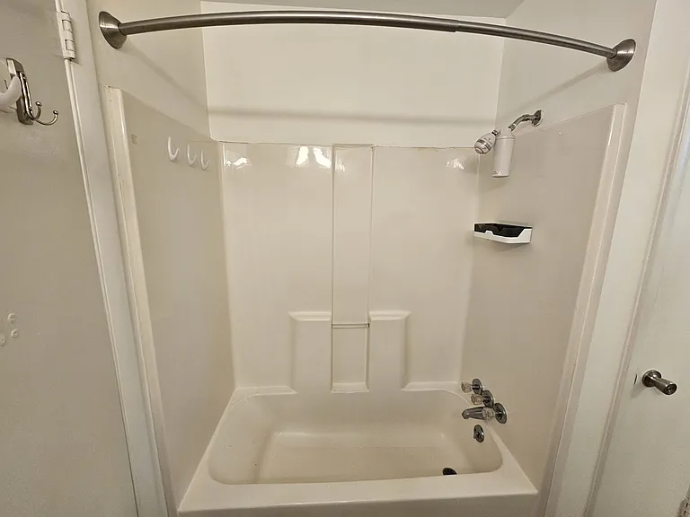 118 Meadowgreen Ct — Photo 8
