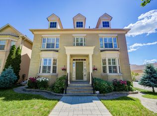 5 Bonheur Rd, Markham, ON L6C 0A4