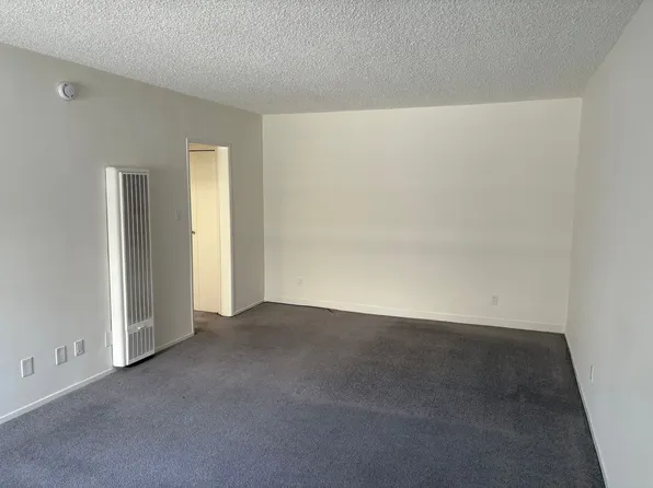 Dorridge 03-LA, 11931 Dorothy St #3-17, Los Angeles, CA 90049