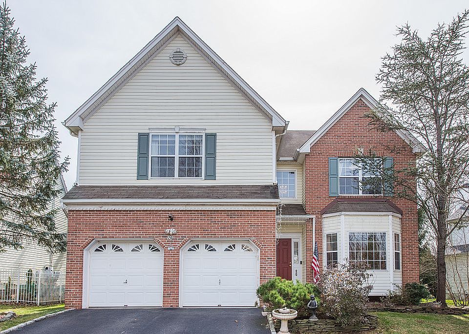 1st image of 26 Francis Dr