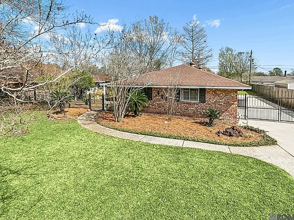 2nd image of 425 Wingate Dr