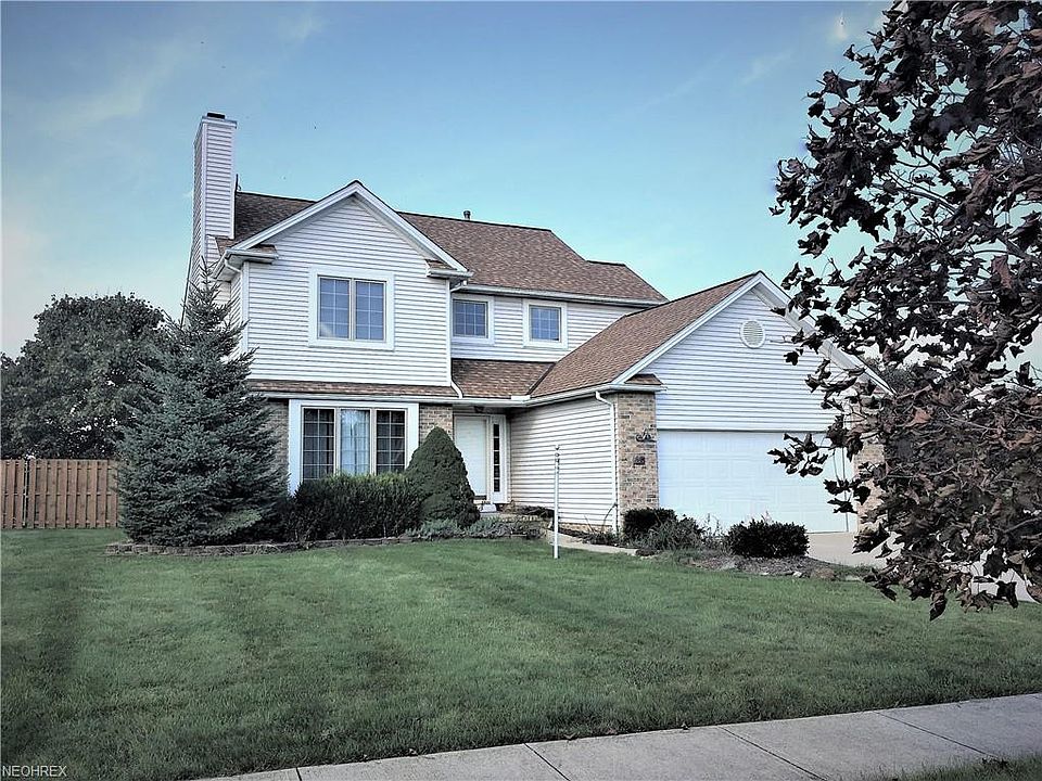 1st image of 160 Reserve Ave