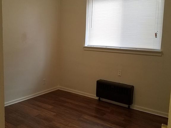 4th image of 304 E Lincoln Ave APT A