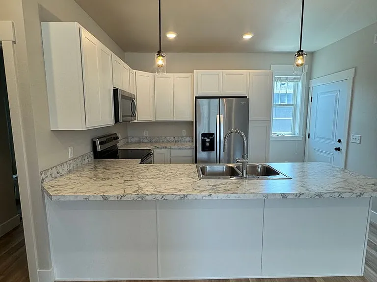 6132 Northstead Ave — Photo 5