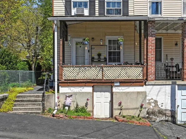 209 N 2nd St, Auburn, PA 17922