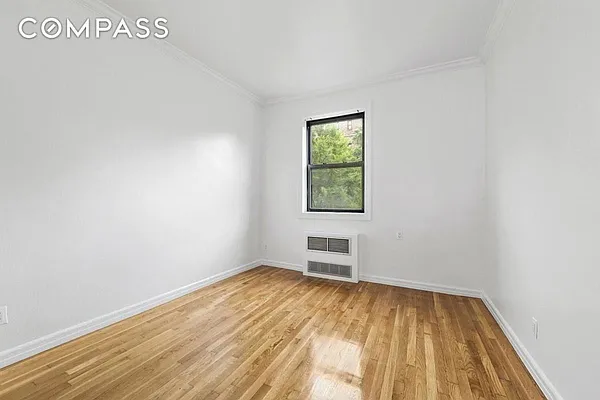 Rented by Compass | media 9