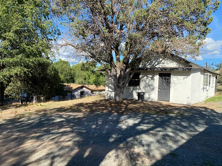1476 Swenson St — Photo 8