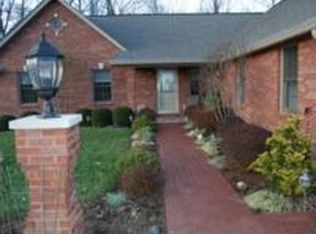 104 Hogans Mill Pkwy, Dry Ridge, KY 41035
