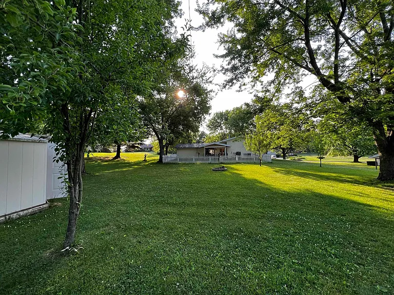 3745 N Armstrong Dr — Photo 5