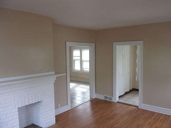 2nd image of 2775 6th St