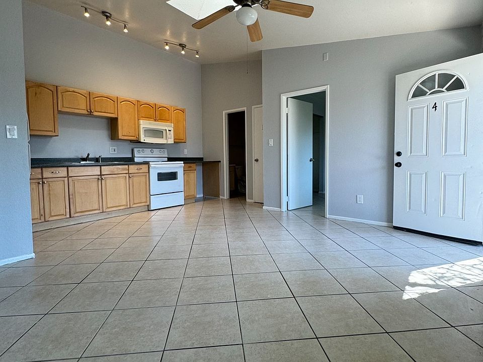 1st image of 14 W Sunnyslope Ln APT 4
