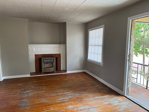 2nd image of 604 1/2 S Bois D Arc Ave