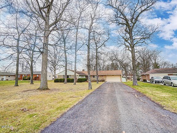 3rd image of 3271 Bonnieview Dr