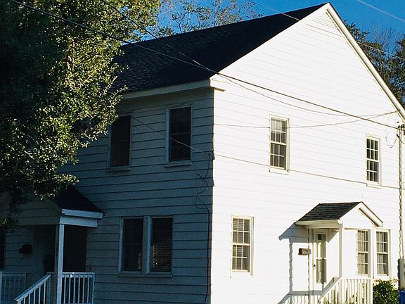5th image of 1900 E 3rd St