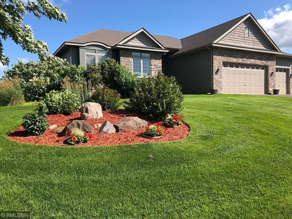 1st image of 21081 Meadowbrook Cir N