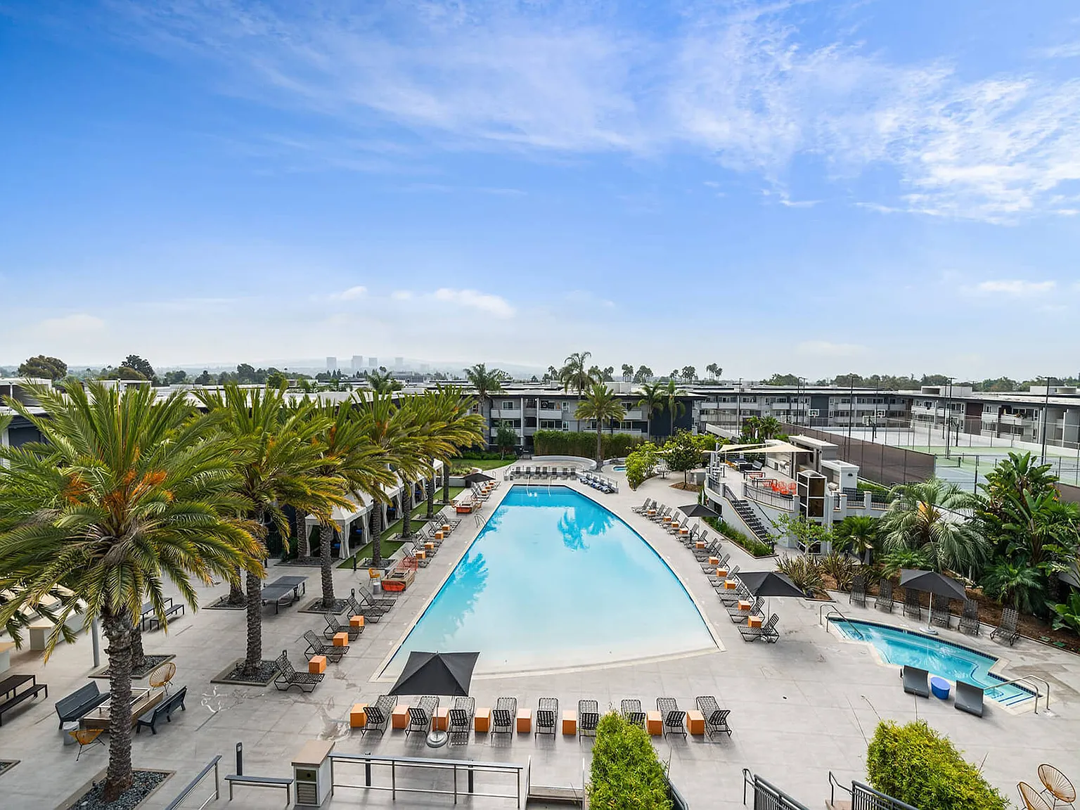 Eight 80 Newport Beach — Photo 2