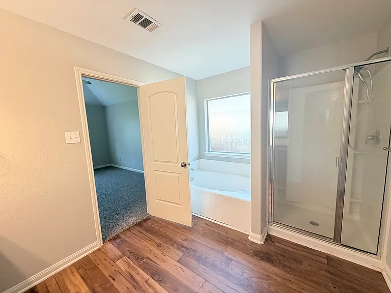 2134 Redbud Dr — Photo 12