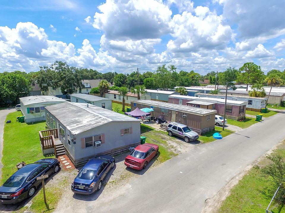2nd image of 3424 Phillip Ln