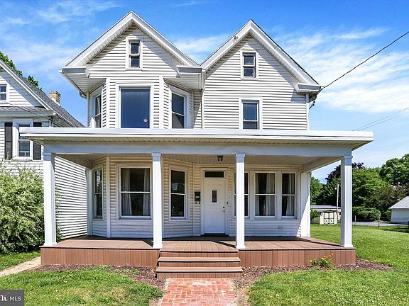 3rd image of 1115 Scotland Ave