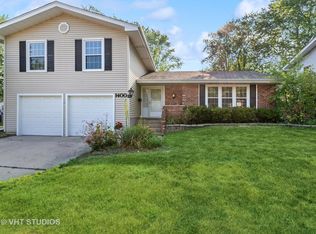 1400 Meyer Rd, Hoffman Estates, IL 60169