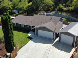 13705 Dana Ln E, Puyallup, WA 98373