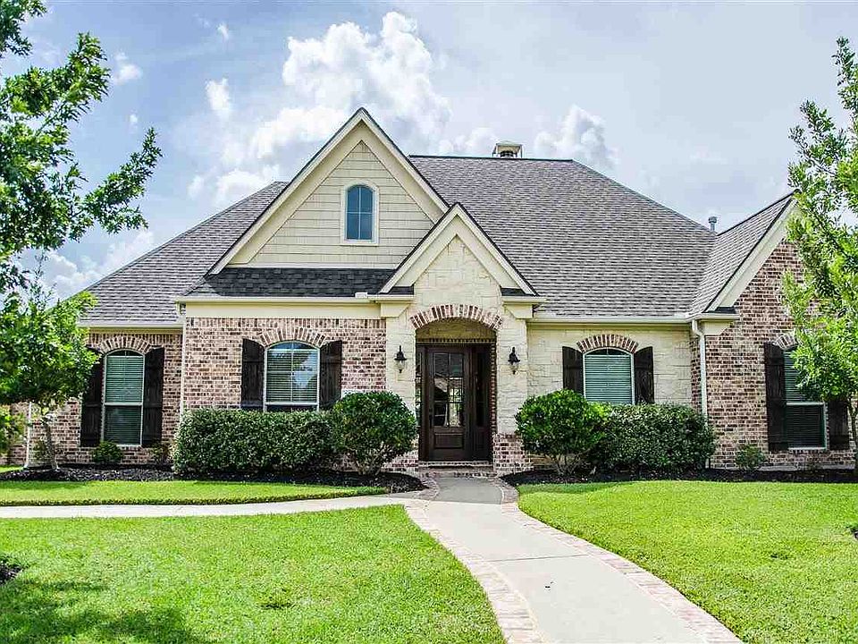 1st image of 2545 Amberwood Dr