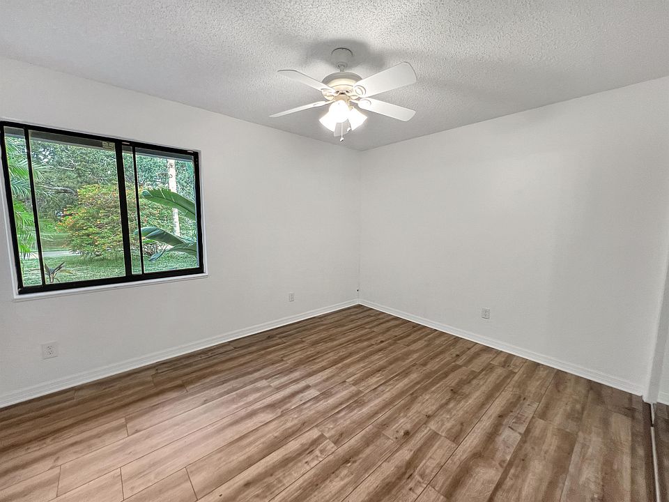 1st image of 7276 Pelas Cir
