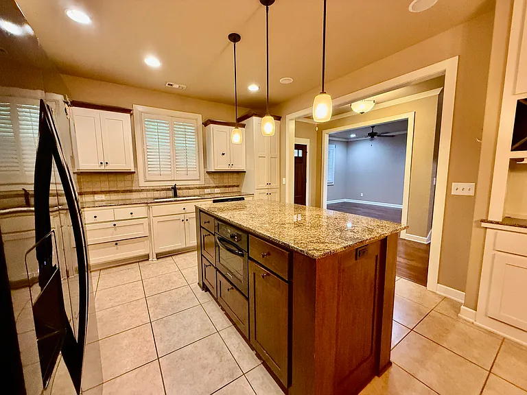 2590 E Carnation Ct — Photo 8