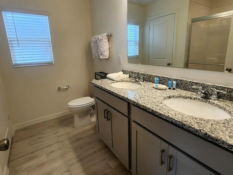 1055 Papaya Cir — Photo 15