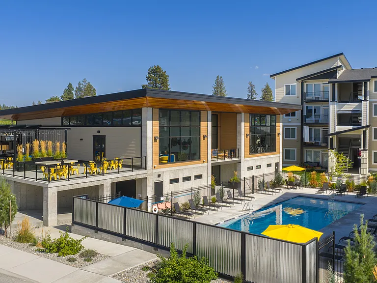 Rivers Edge Apartments — Photo 48