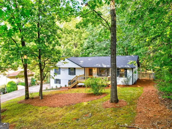 2152 Tourney Dr, Marietta, GA 30062