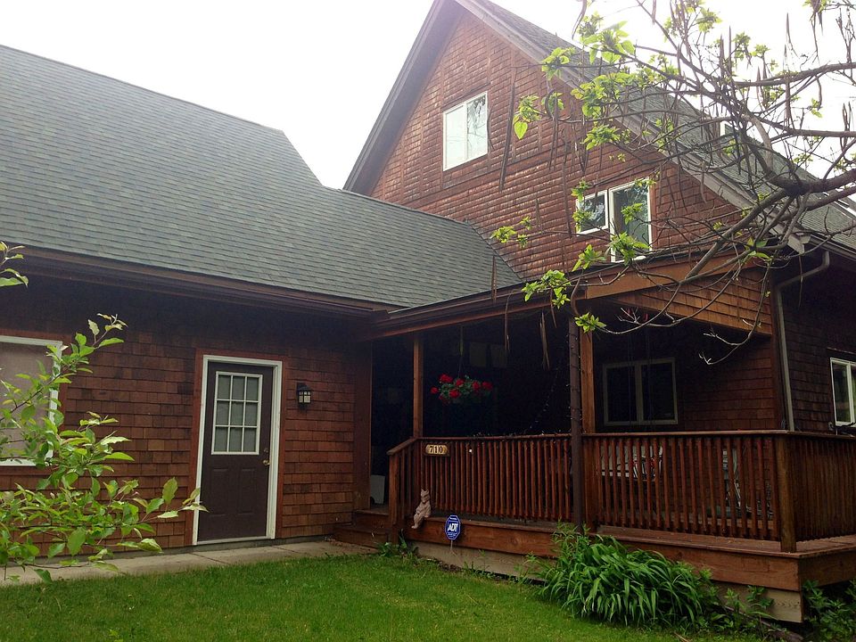 2nd image of 710 Brooks St