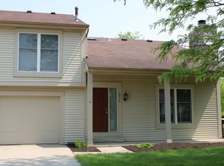 6034 Sawmill Woods Dr, Fort Wayne, IN 46835