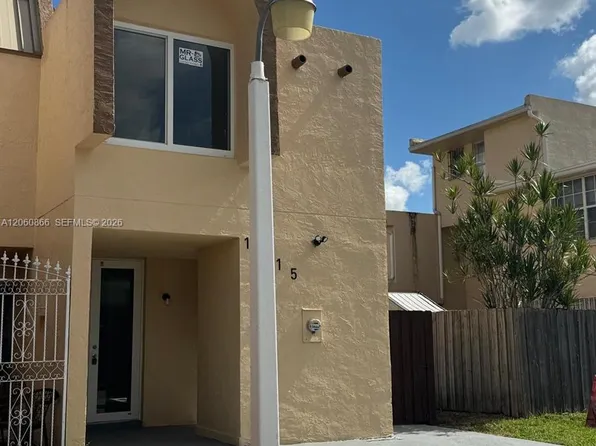 1115 W 38th Ter #50, Hialeah, FL 33012