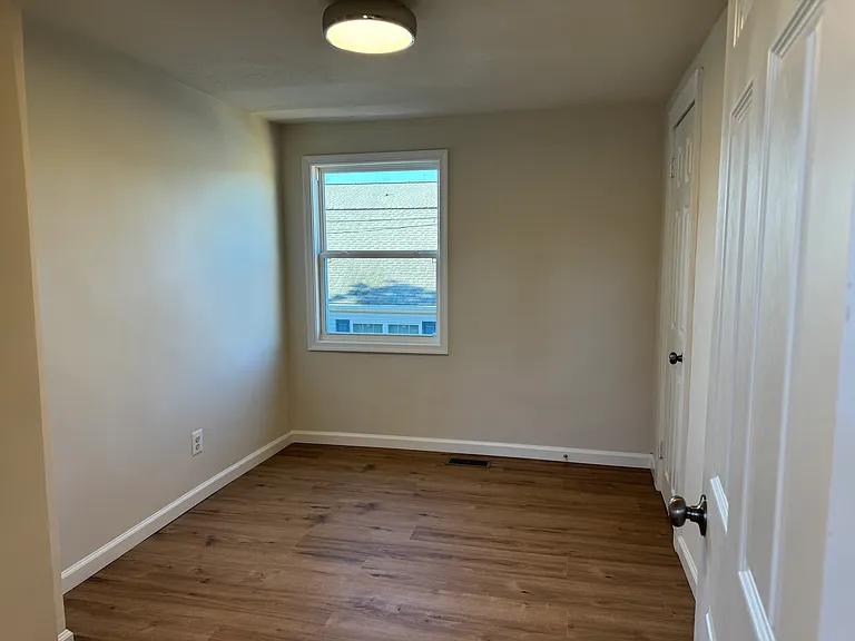 315 Palmer St #B — Photo 8