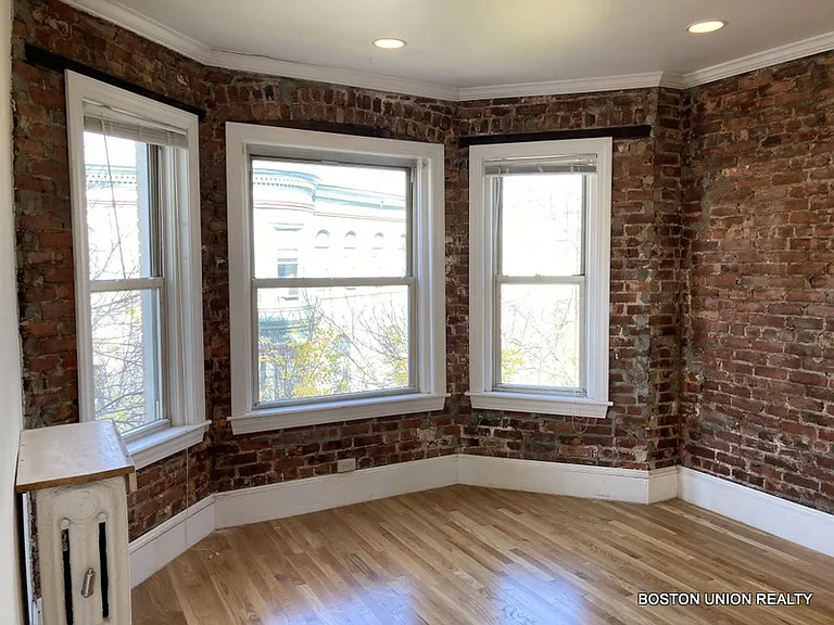 57 Hemenway St #35 — Photo 1